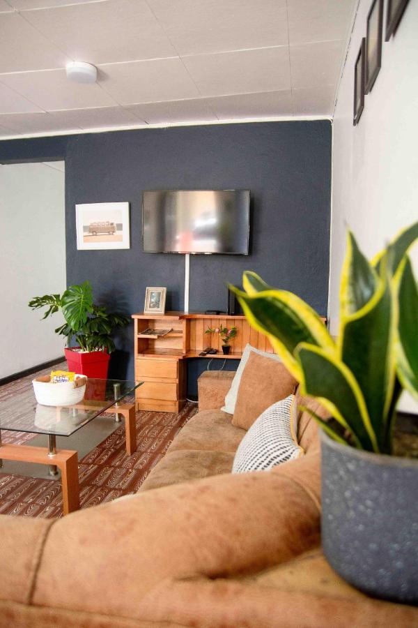 אלאג'ואלה 5 Min From The Airport - Perfect Stop מראה חיצוני תמונה