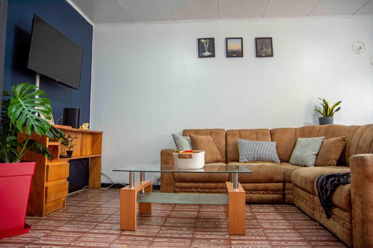 אלאג'ואלה 5 Min From The Airport - Perfect Stop מראה חיצוני תמונה